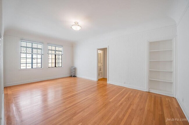 Building Photo - 57 Hermann St