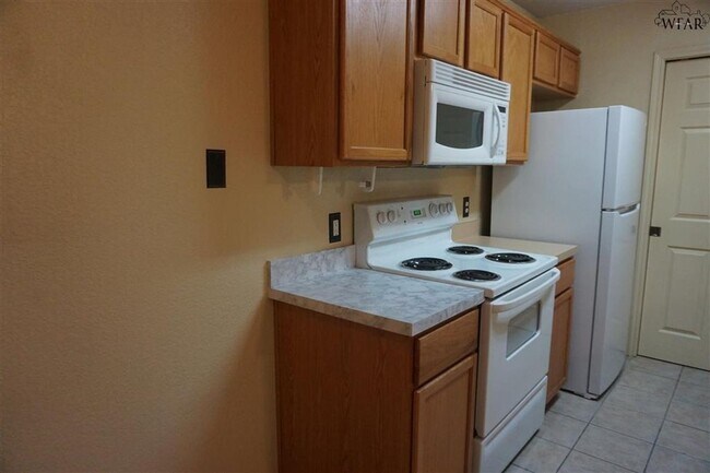 Building Photo - Red Bluff Terrace