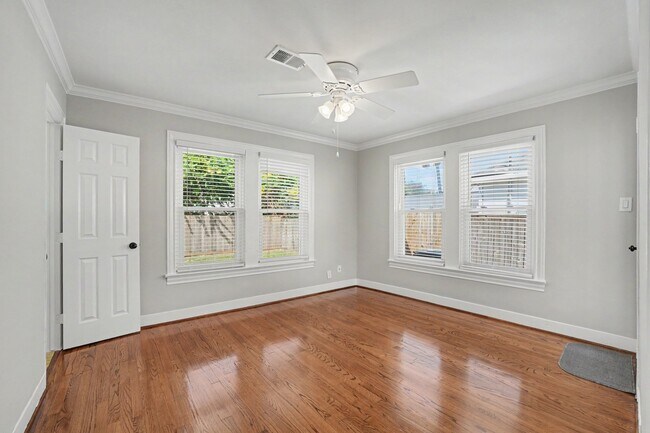 Building Photo - 2805 Rosewood St