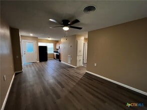 Building Photo - 200 Olsens Acres