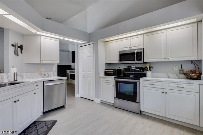 Building Photo - 17791 Castle Harbor Dr