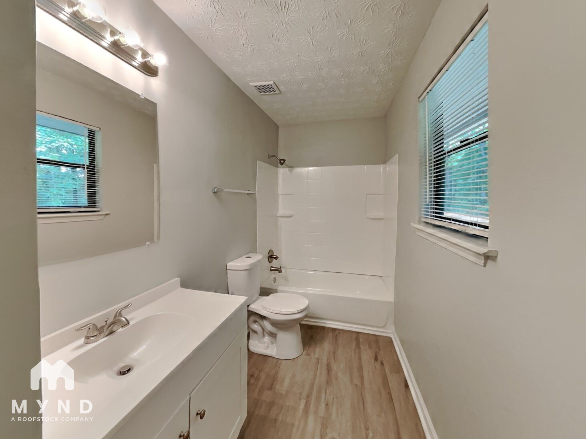 Building Photo - 2605 Winding Creek Dr