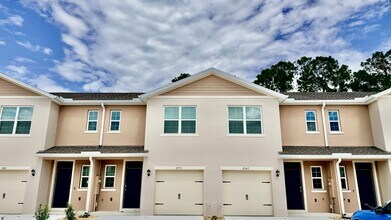 Building Photo - 2947 Canary Ave