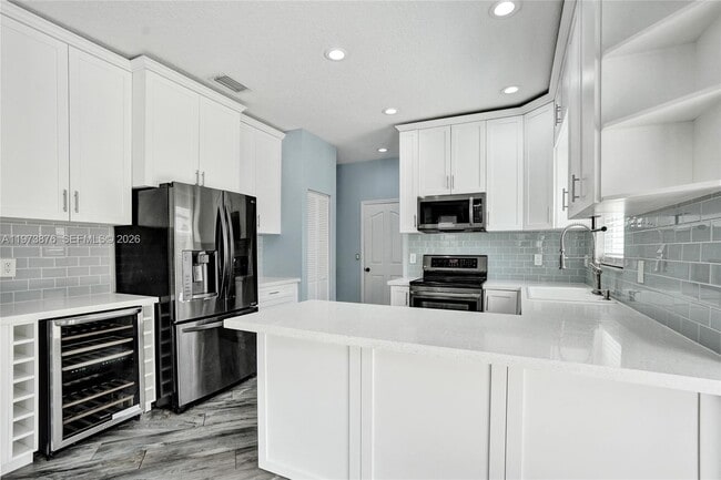 Building Photo - 847 NW 127th Ave