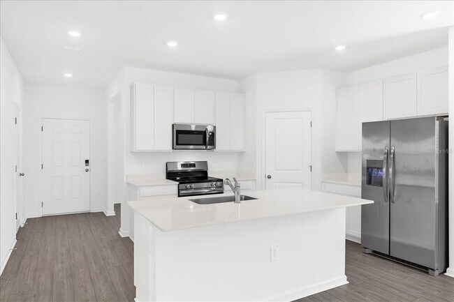 Building Photo - 4721 SW 83rd Lp