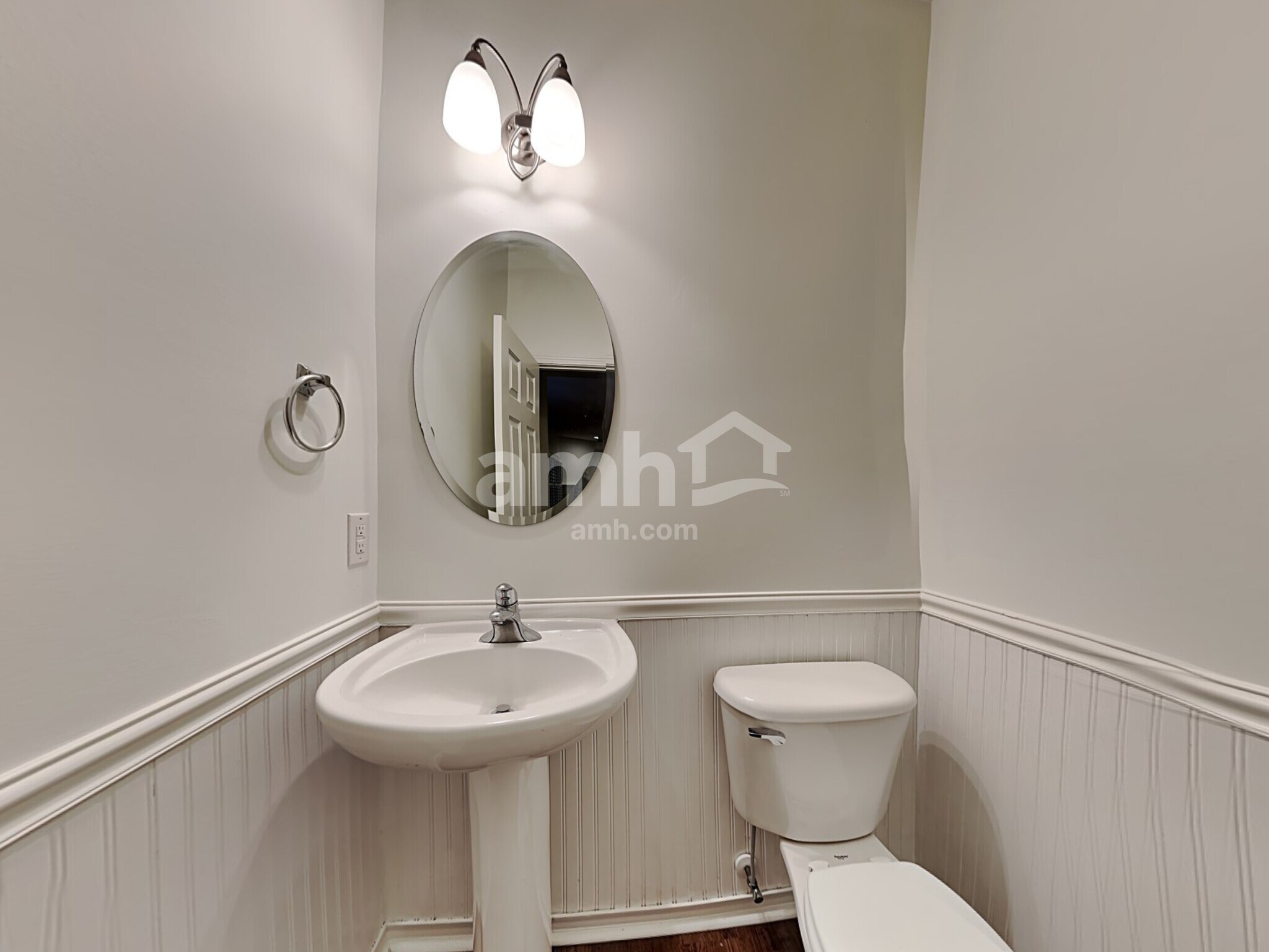 Building Photo - 302 Grimes Dr