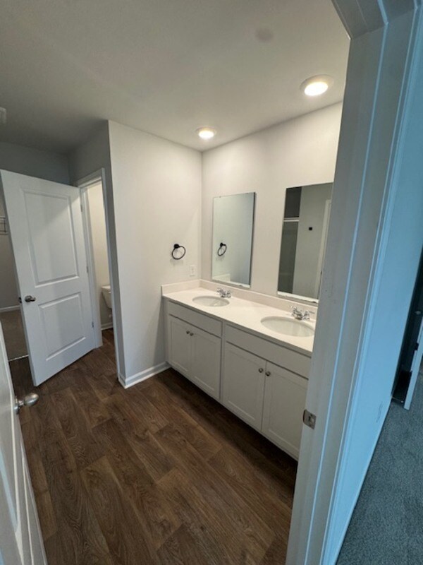 Building Photo - 204 Wild Strawberry Ln