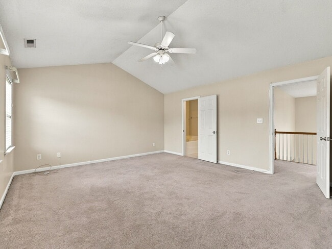 Building Photo - 116 Spring Leaf Ln