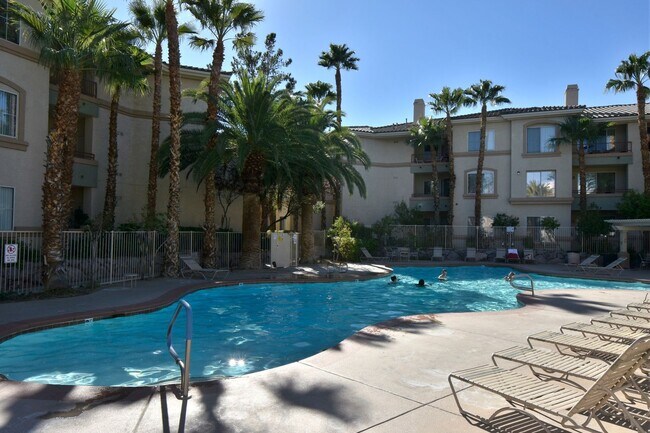 Building Photo - STUNNING AND MODERN 2 BED 2 BATH CONDO AT ...