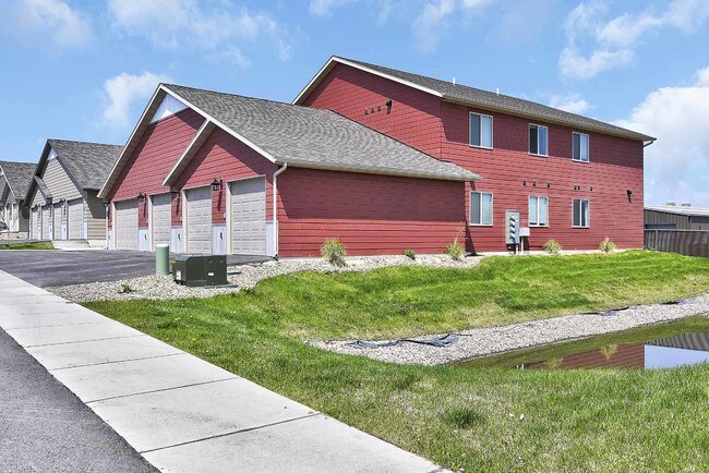 Building Photo - 560 Raven Run St