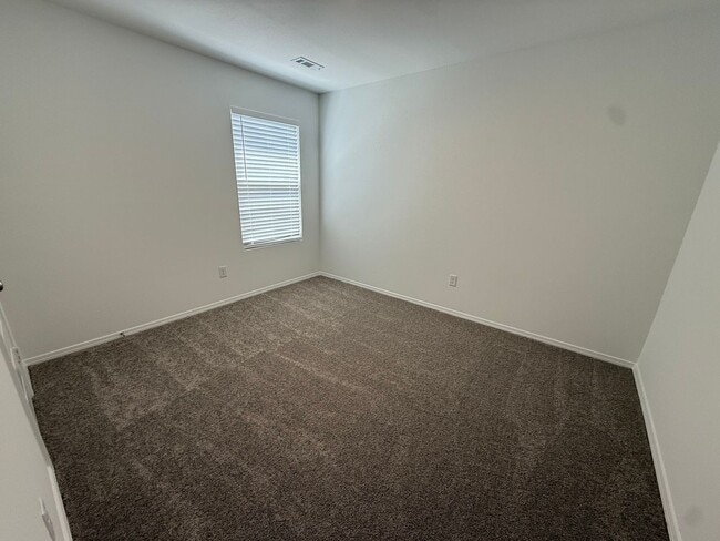 Building Photo - 1008 Raven Walk Dr