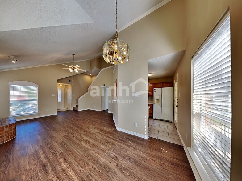 Building Photo - 3167 Lido Way