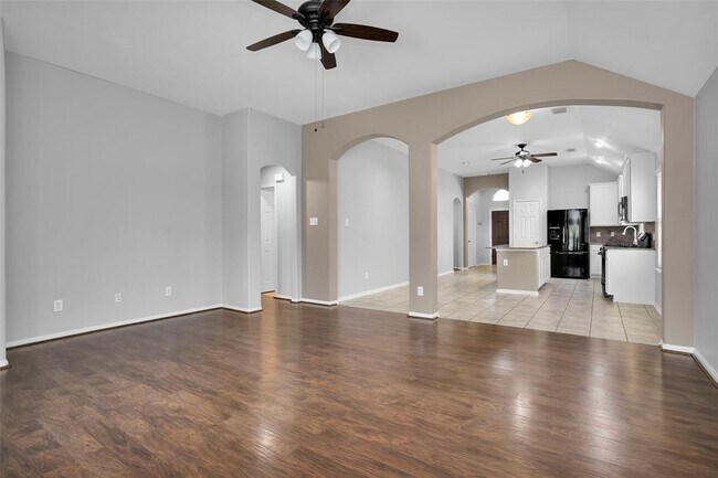 Building Photo - 28234 Sweet Oak Ln