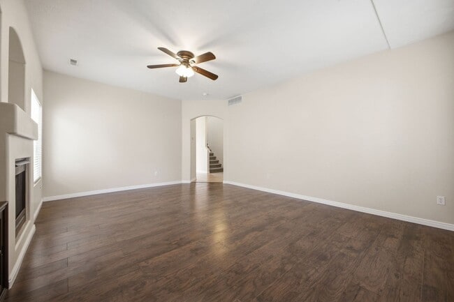 Building Photo - 1427 E 6175 S