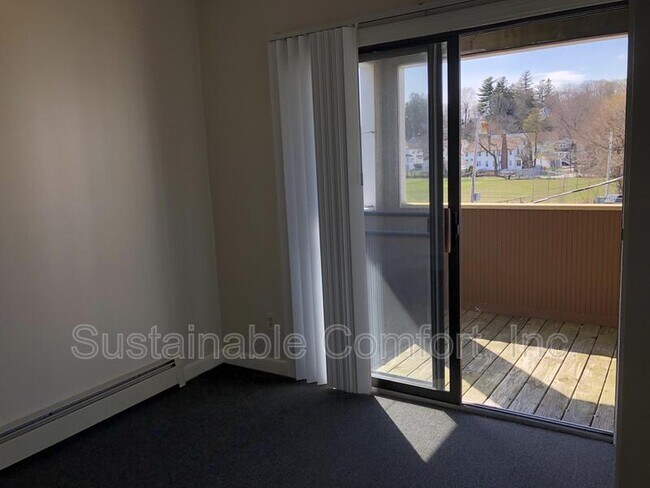 Building Photo - 2 Norman Ave