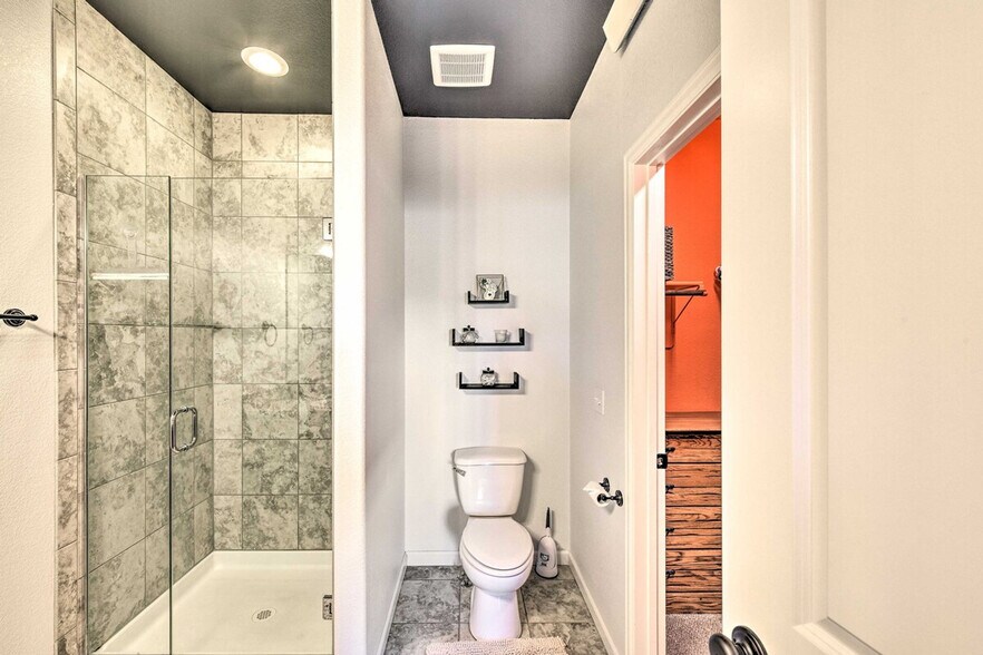 Building Photo - 10481 Table Rock Ct