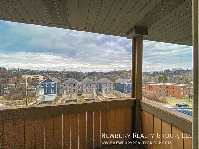 Building Photo - 1816 Chessland St