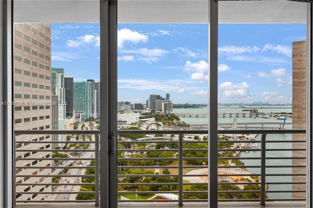 Building Photo - 335 S Biscayne Blvd
