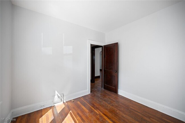 Building Photo - 4305 Ardmore Ave