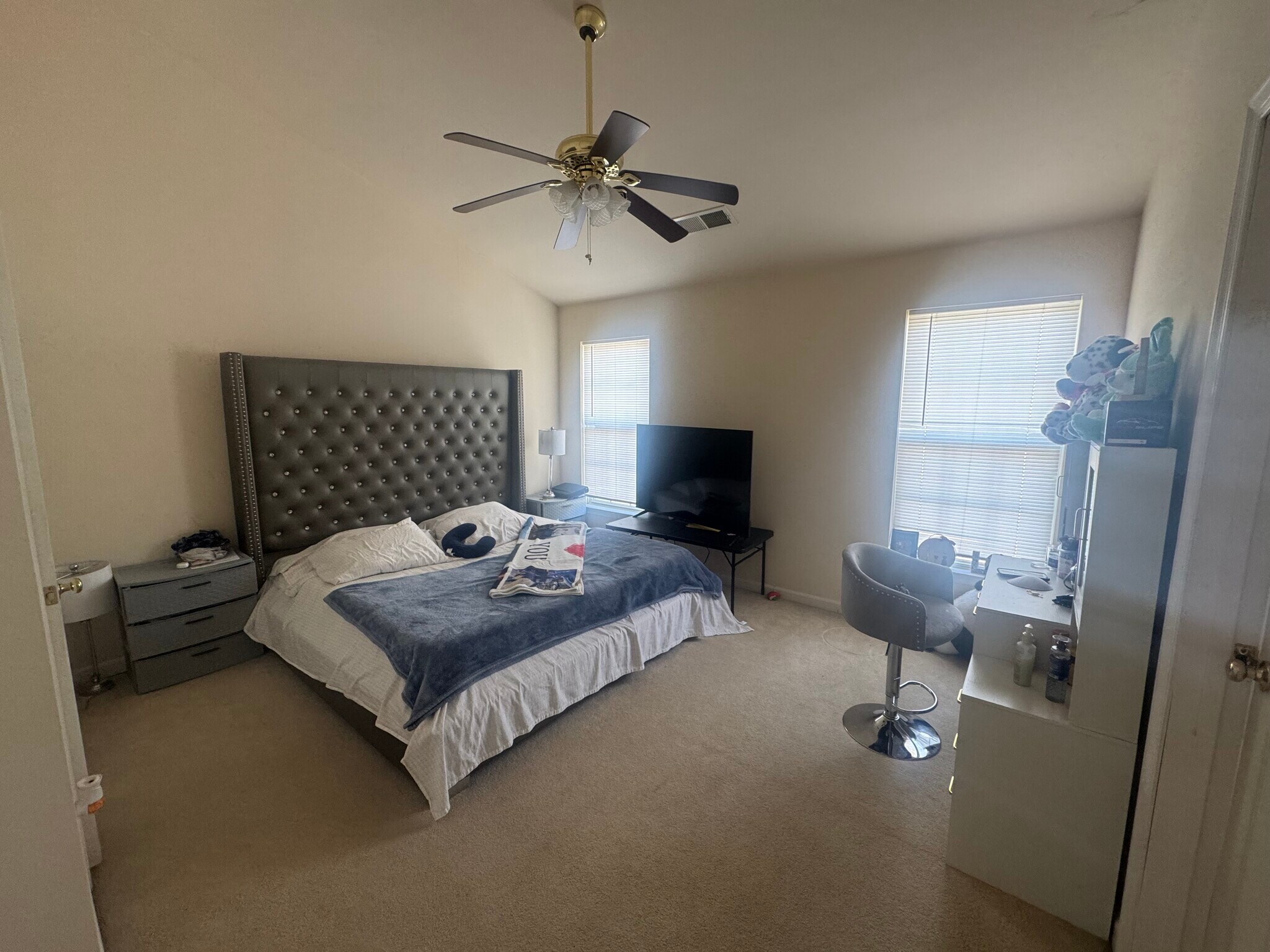 Building Photo - 2112 Lockwood Dr