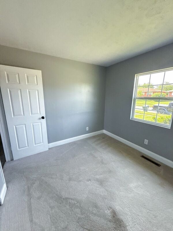Building Photo - 1386 Faber Ave