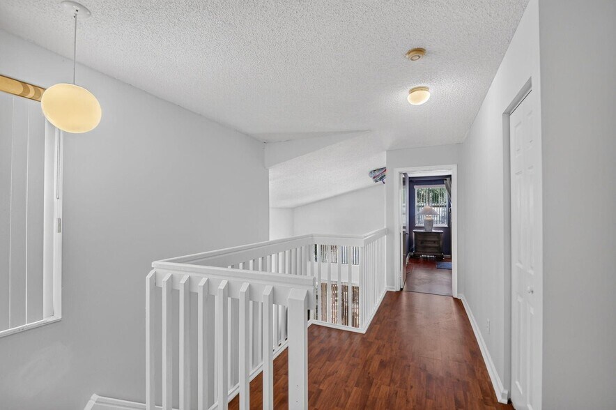 Building Photo - 8332 Bermuda Sound Way