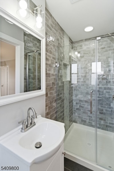 Building Photo - 19 Evelyn Ct