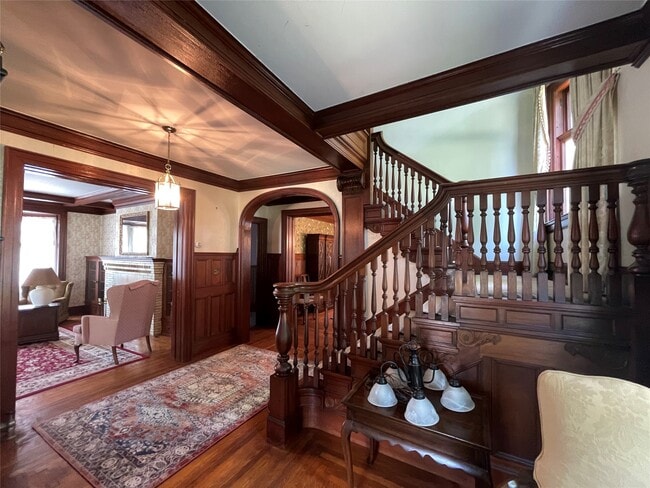 Building Photo - 68 Front St