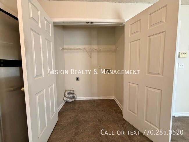 Building Photo - 5427 Shirewick Ln