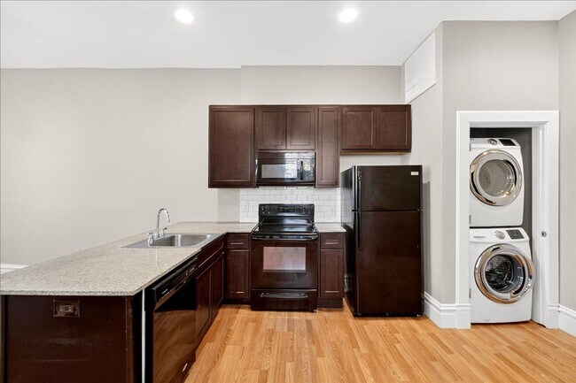 Building Photo - Soulard First Fleur