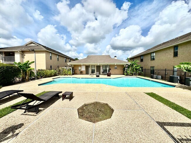 Building Photo - 5212 Butter Creek Ln