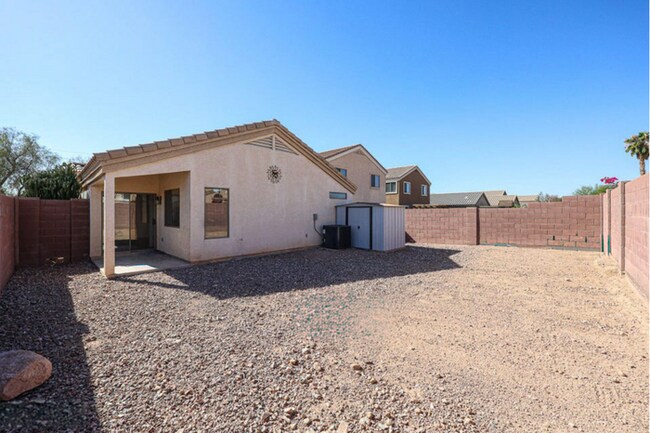 Building Photo - 4Bed/2Bath House in Buckeye! Move-In Ready on 06/04/2026!