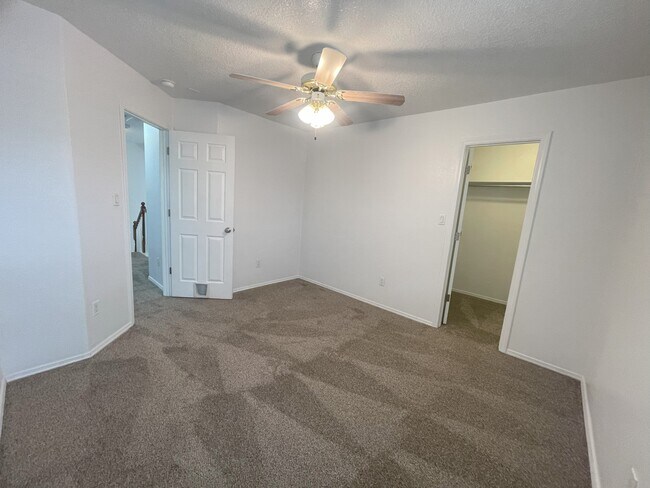Building Photo - 5555 Mansfield Pl NW