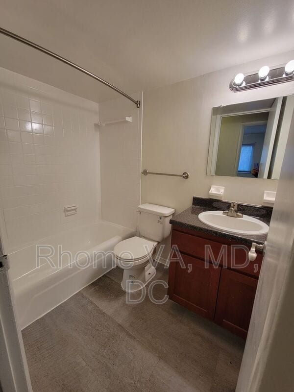 Building Photo - 8830 Piney Branch Rd