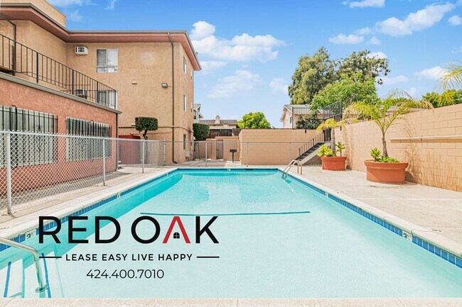 Primary Photo - 15005 Sherman Way