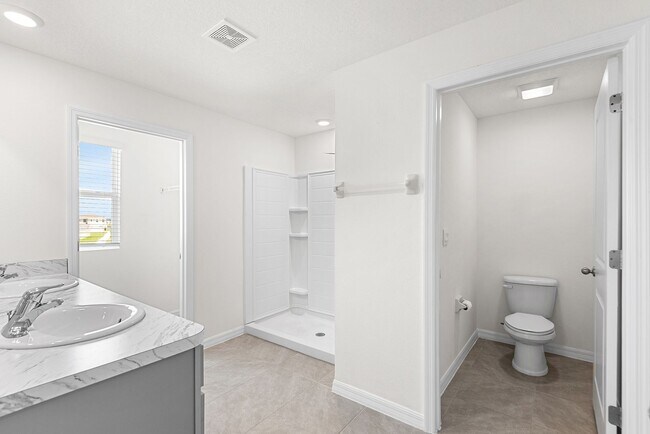 Building Photo - 5106 Plumeria Dr