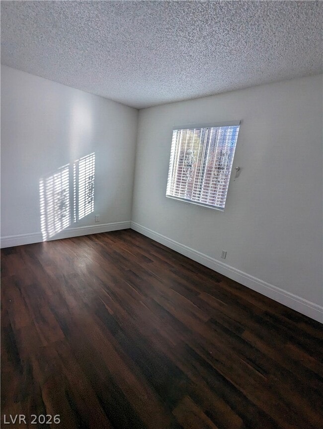 Building Photo - 3220 Figler Ct