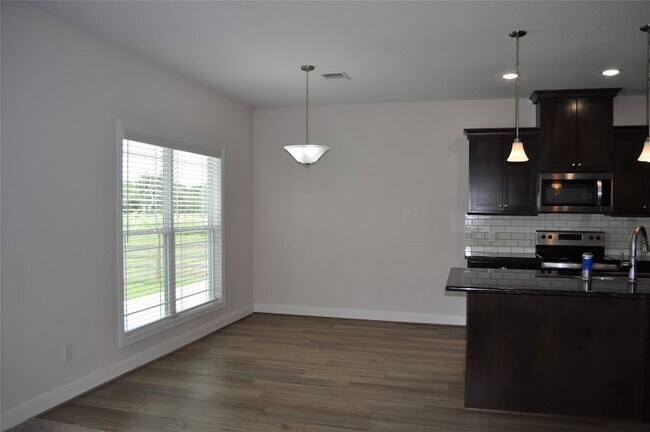Building Photo - 2502 Majestic Oaks Ct