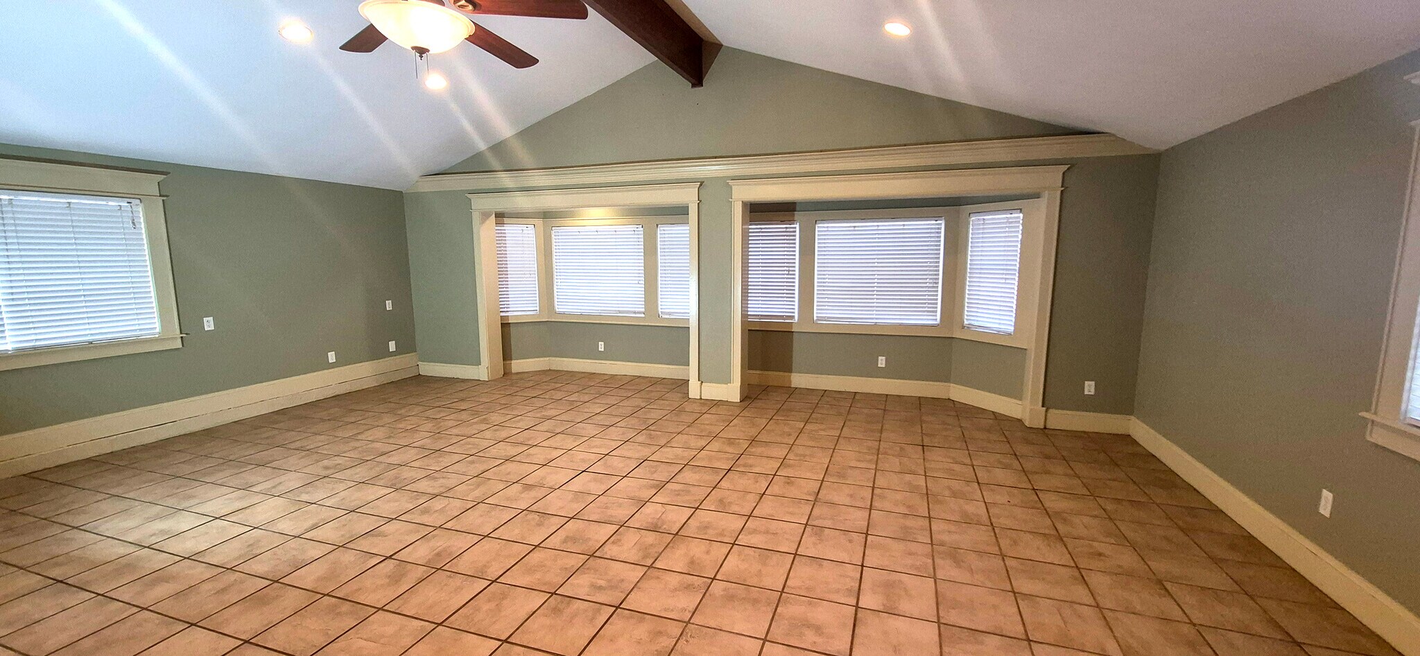 Building Photo - 3582 Northridge Rd