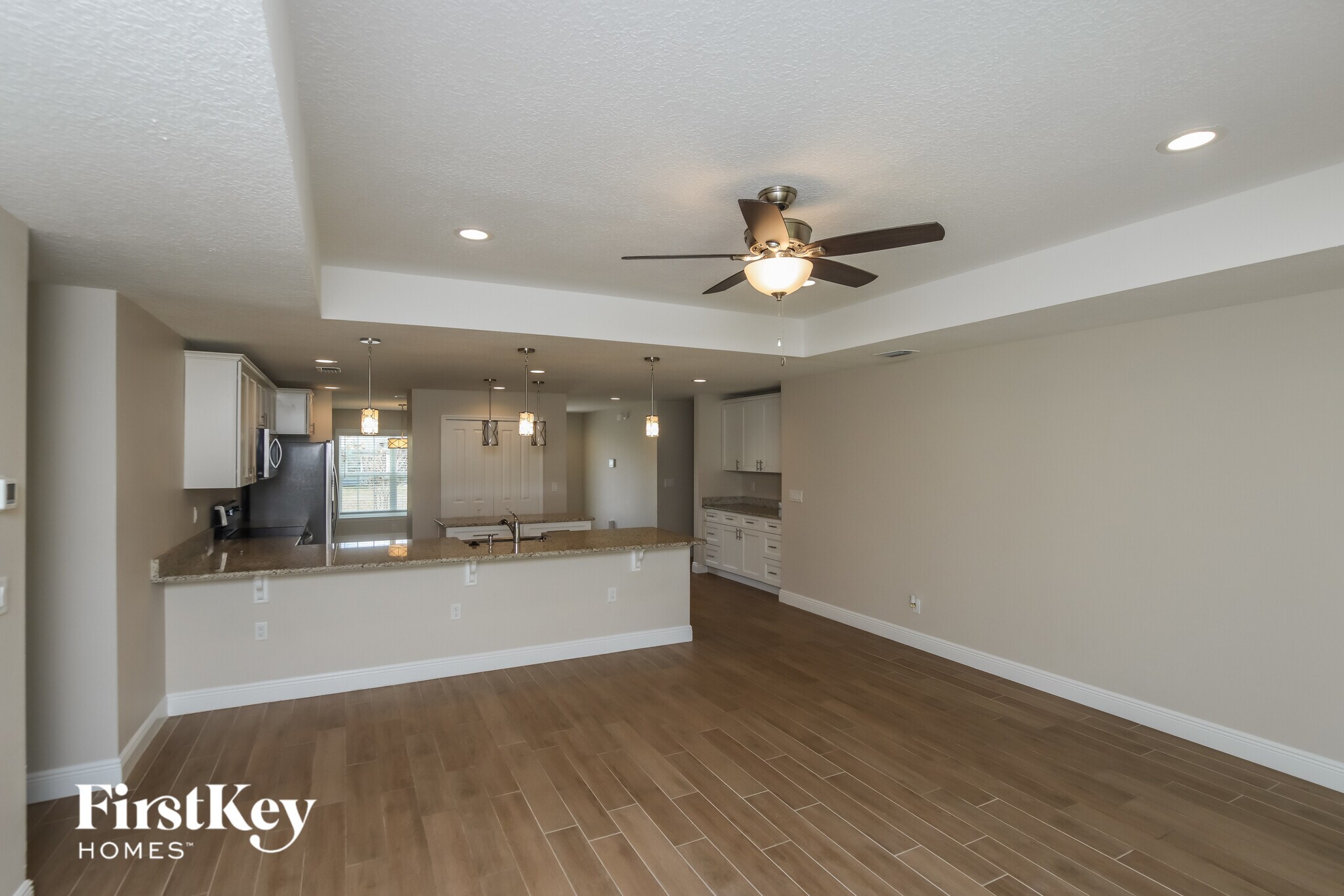 Building Photo - 249 Bordeaux Ave NE