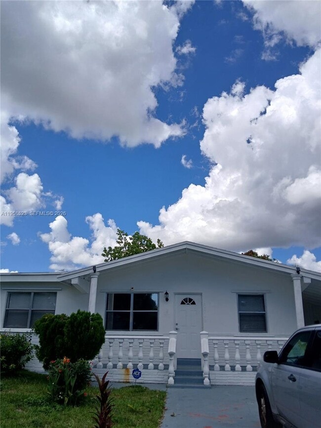 Building Photo - 6505 Pines Pkwy