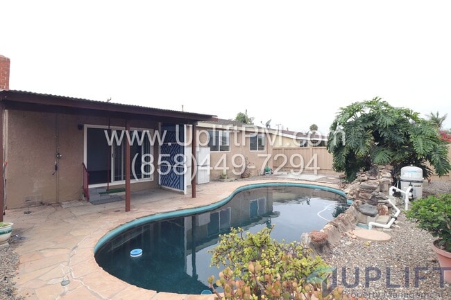 Building Photo - Spacious 3-Bed 2-Bath Home with Pool