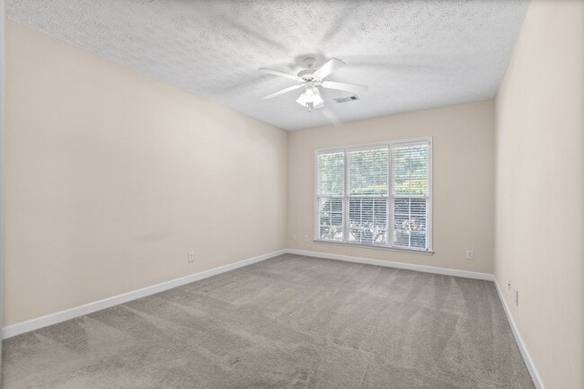 Building Photo - 1601 Over Cup Cir