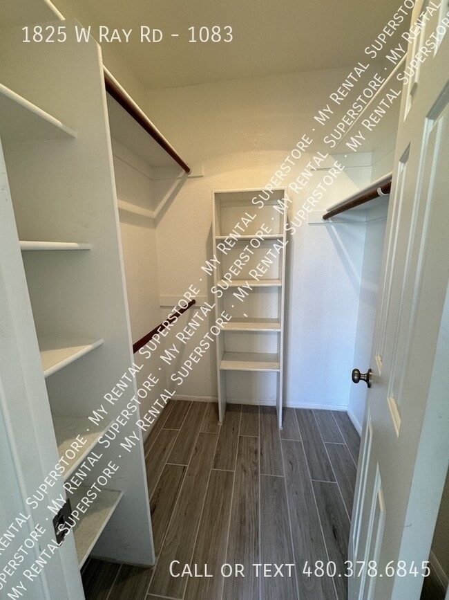 Building Photo - 1825 W Ray Rd