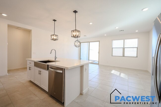 Building Photo - Your new home for lease!