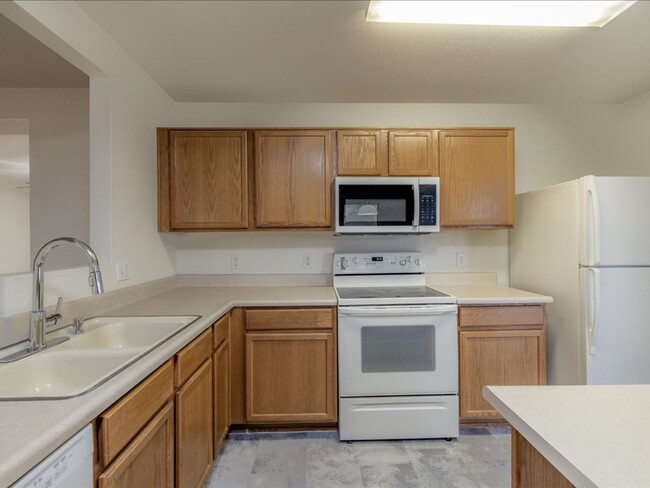 Building Photo - VAIL SCHOOL DISTRICT!!! CORNER LOT NEAR PU...