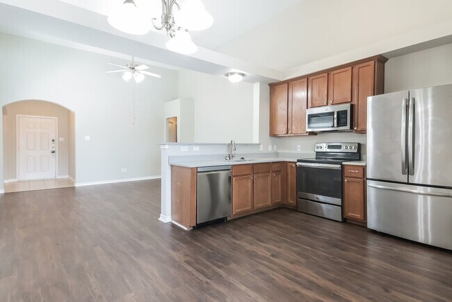 Building Photo - 8912 Wild Rose Ln