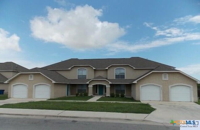 Primary Photo - 3146 Douglas Fir Dr