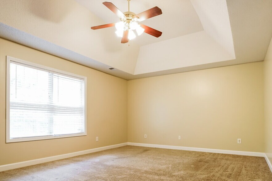 Building Photo - 5191 Memorial Ln SW