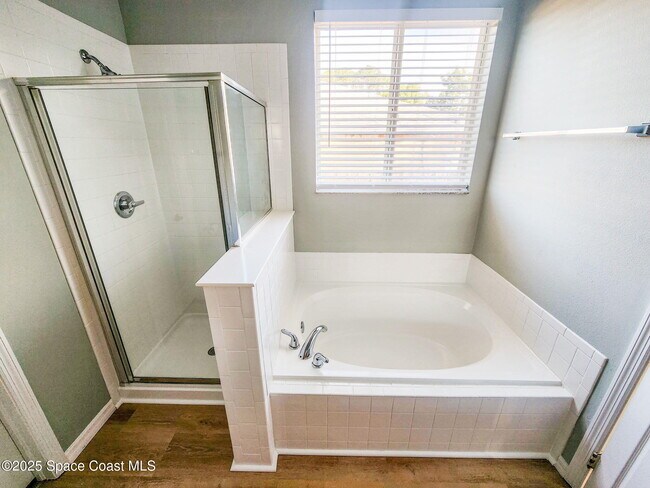 Building Photo - 1421 Halstead Ave NW